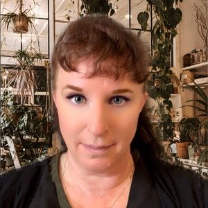 Meet your Posher, Jennie